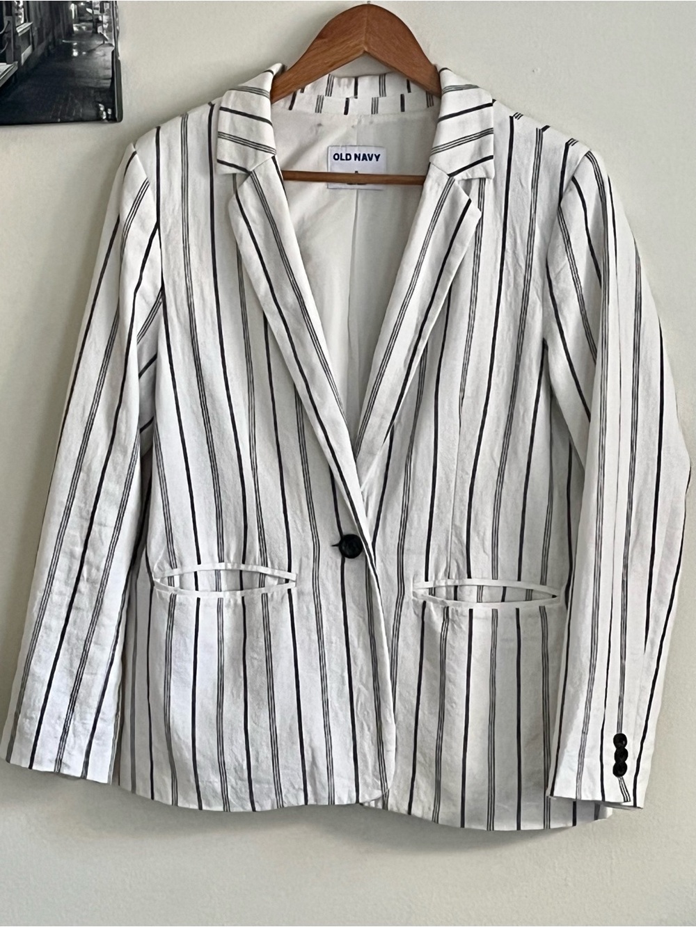 Old Navy white Linen Blazer with Black Vertical Stripes- Medium PTP 22 inch